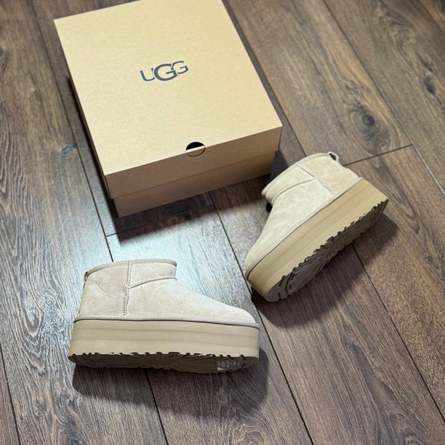 UGG Ultra Mini Platform “Sand”
