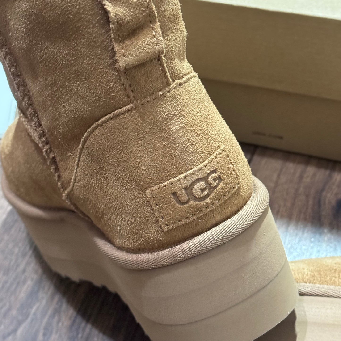 UGG Classic Mini Platform “Chestnut”