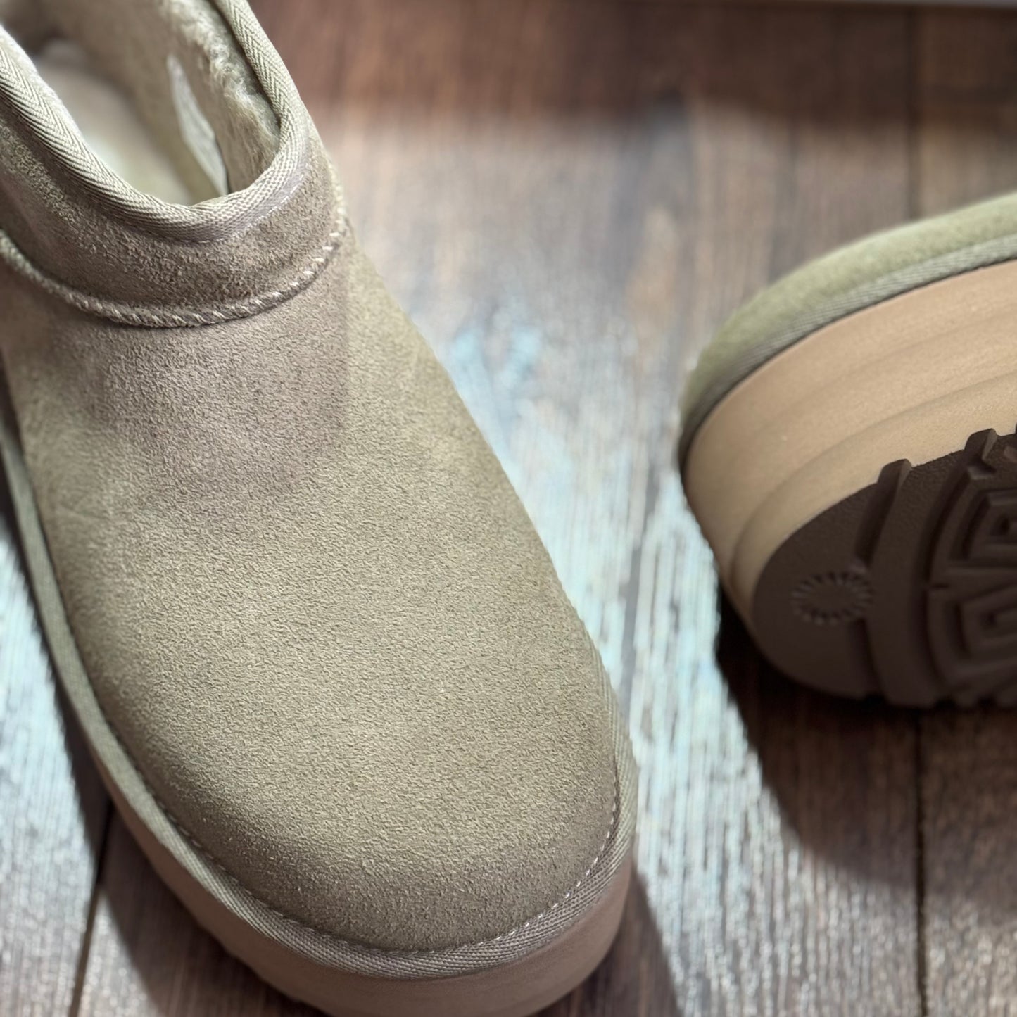 UGG Ultra Mini Platform “Antelope”