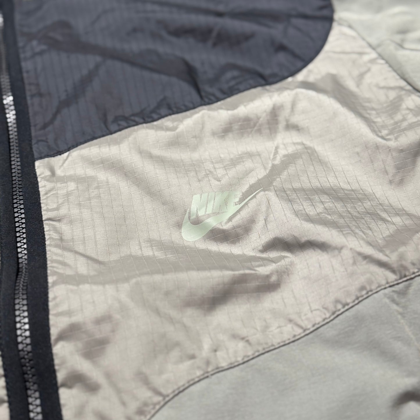 Nike Air Max Woven Jacket Khaki Green