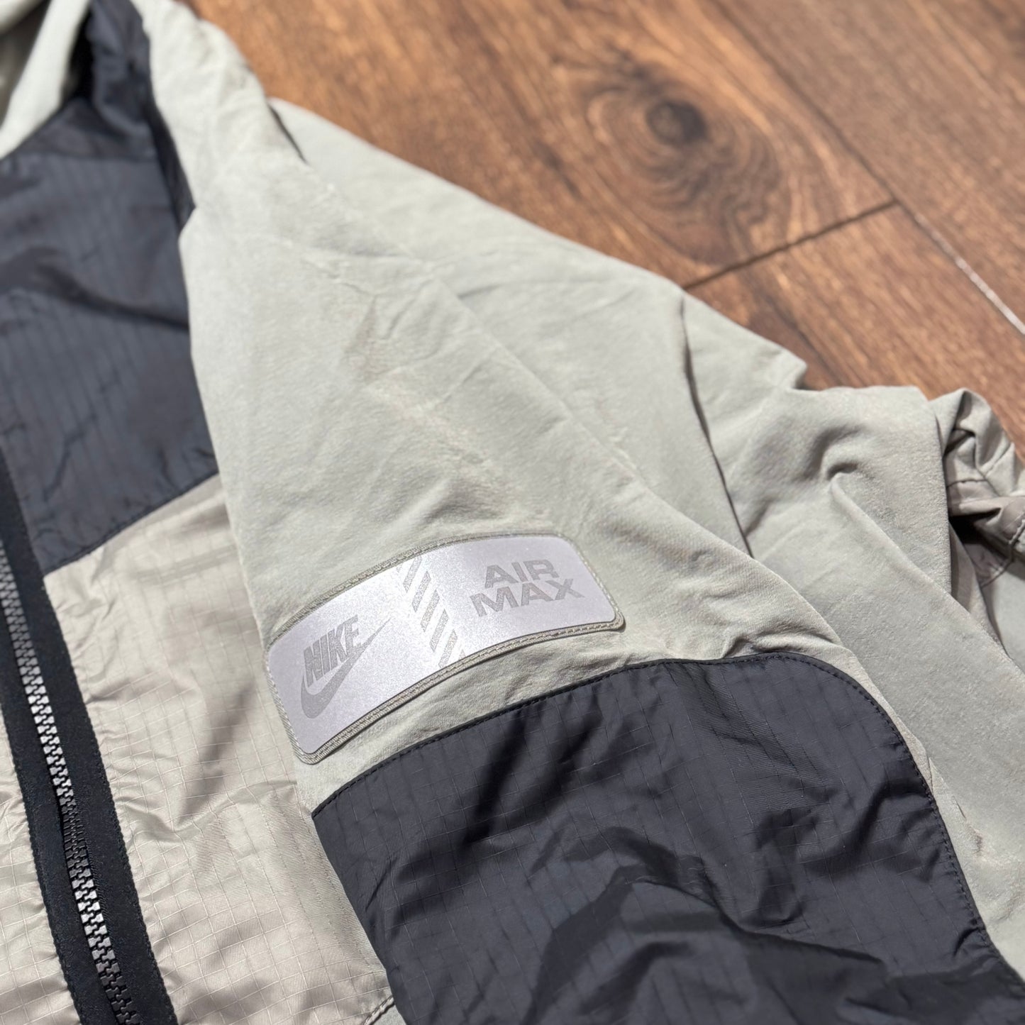 Nike Air Max Woven Jacket Khaki Green